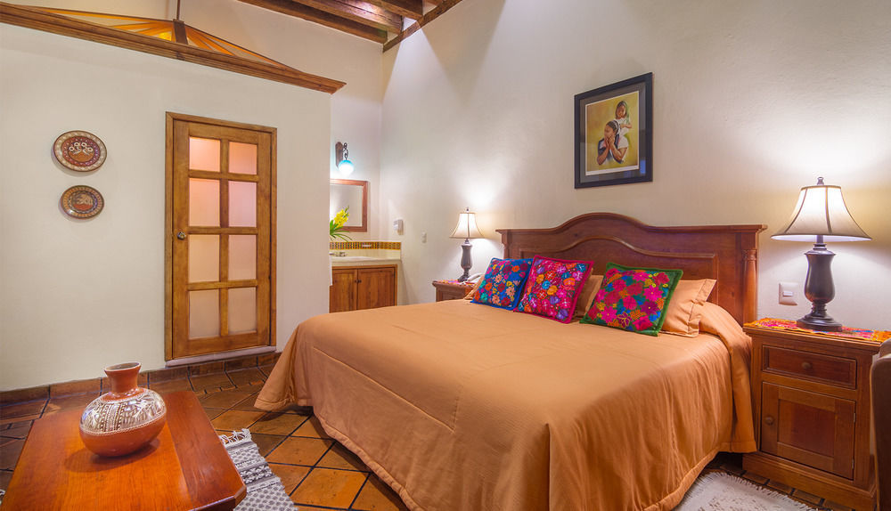 Hotel Casa Del Naranjo Patzcuaro Exterior photo